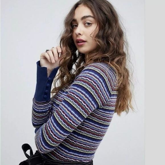 Free People Donna Tee Button Cuff Retro Top Navy - Picture 2 of 9